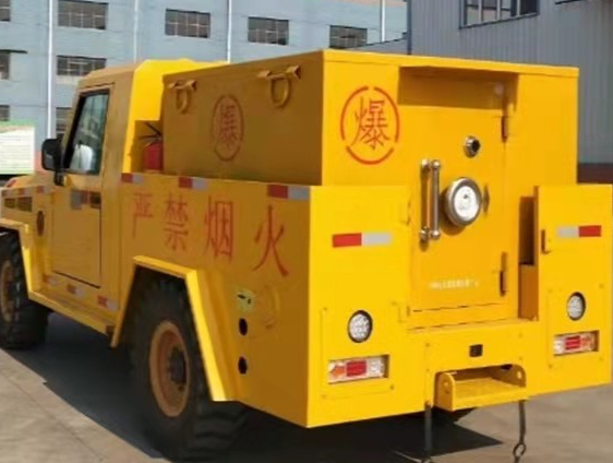 磐石凯龙爆破器材运输车：保障爆破任务的安全运行